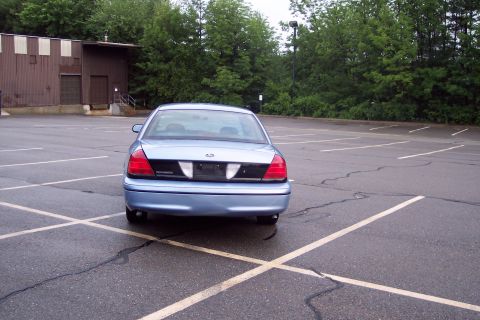 2001 Ford Crown Victoria