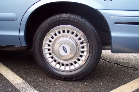 2001 Ford Crown Victoria