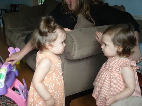 2000 Ford Crown Victoria - Emelia & Maggie hangin' again.