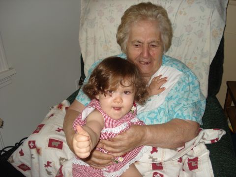2000 Ford Crown Victoria - Watch that finger, Missy!!!!
