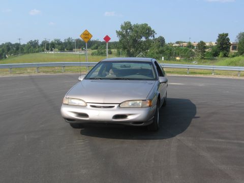1995 Ford Thunderbird photo