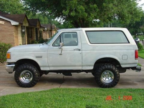 1989 Ford Bronco photo