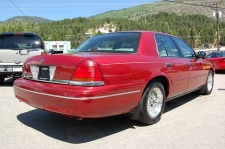 1998 Ford Crown Victoria photo