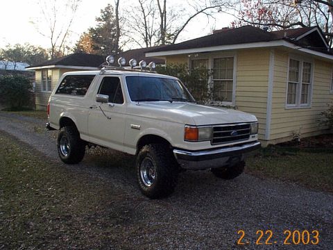 1990 Ford Bronco photo