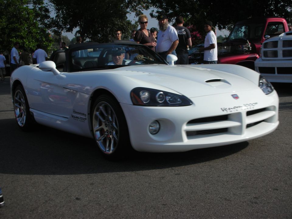 White Dodge Viper convertible at a car meet