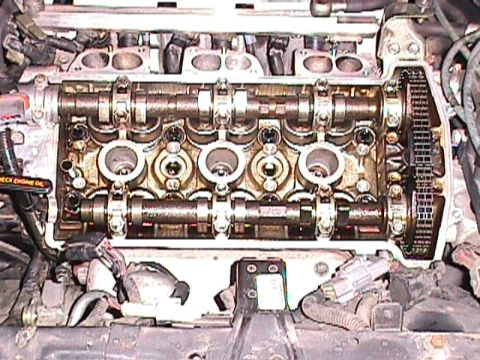 1991 Ford Taurus - Close-up of front cams.