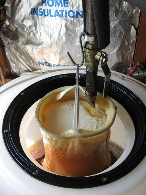 1980 Ford Bronco - Then the suspended soap is filtered out...I go down to 1 micron filtration.