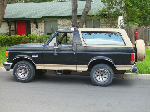 1987 Ford Bronco photo