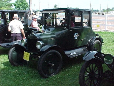 1909 Ford Model T - 1924 Ames bodied coupe