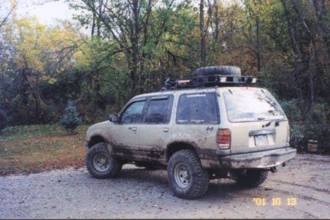 1999 Ford Explorer photo