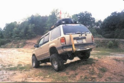 1999 Ford Explorer photo