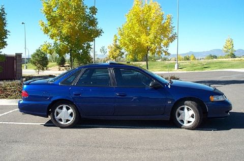 1995 Ford Taurus photo