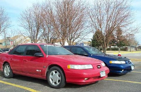 1995 Ford Taurus photo