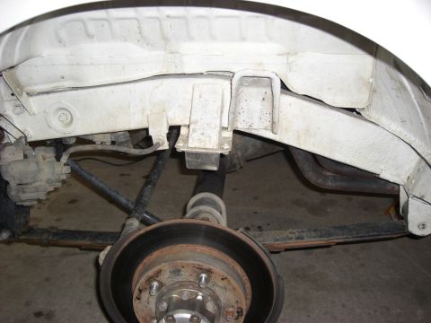1987 Suzuki Samurai - OG shock mount