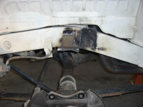 1987 Suzuki Samurai - Cut off old shock mount