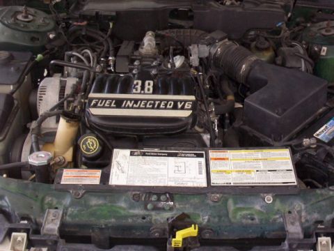 1995 Mercury Sable - Front straight view of the beastly 3.8L (232 cid) V6