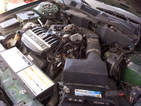 1995 Mercury Sable - Side-Angle view of motor