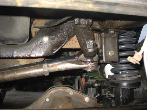 1990 Ford F-250 - track bar support