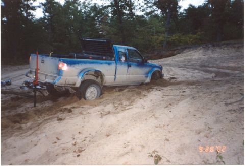 1986 Ford Bronco - This is keith's truck. Was he stuck? I cant tell.