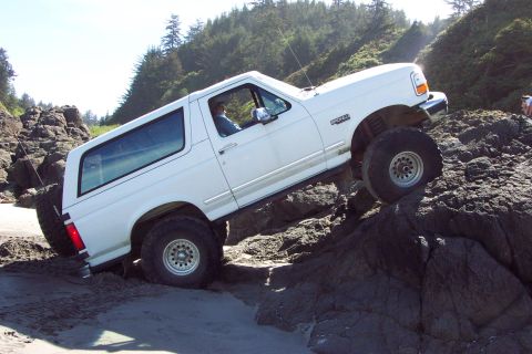 1996 Ford Bronco - Posing on the Rocks (5/17/2008)