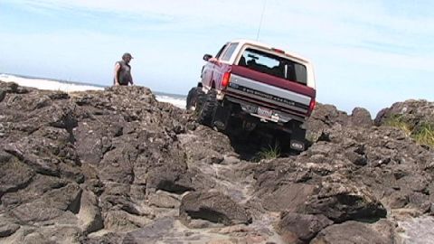 1996 Ford Bronco - Carey Rock Crawling (5/17/2008)