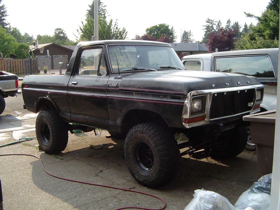 Todd's with my old rims from my '78