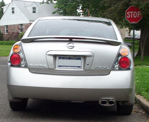2002 Nissan Altima photo