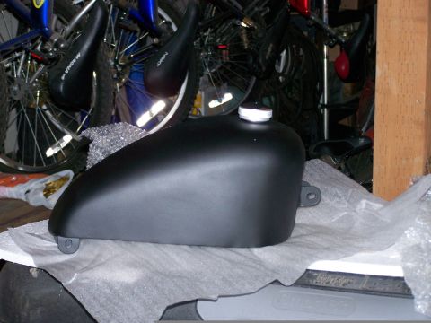 1988 Suzuki Samurai - tank before primer