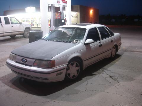 1990 Ford Taurus