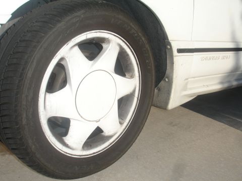 1990 Ford Taurus