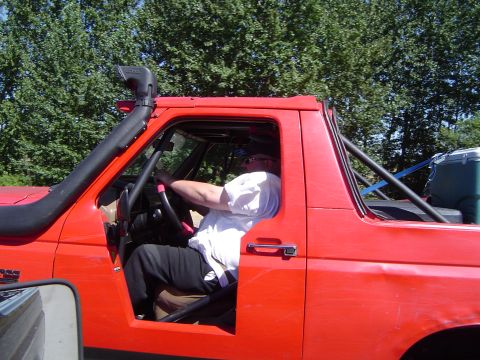 1989 Ford Bronco - John at 60 MPH