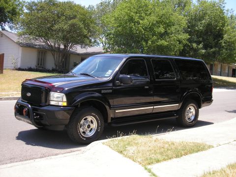 2003 Ford Excursion photo