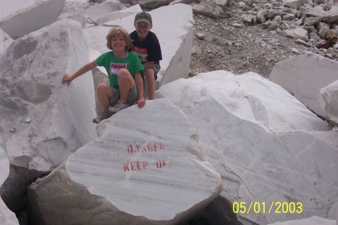 1996 Ford Bronco - kids by marble climbing on slag pile