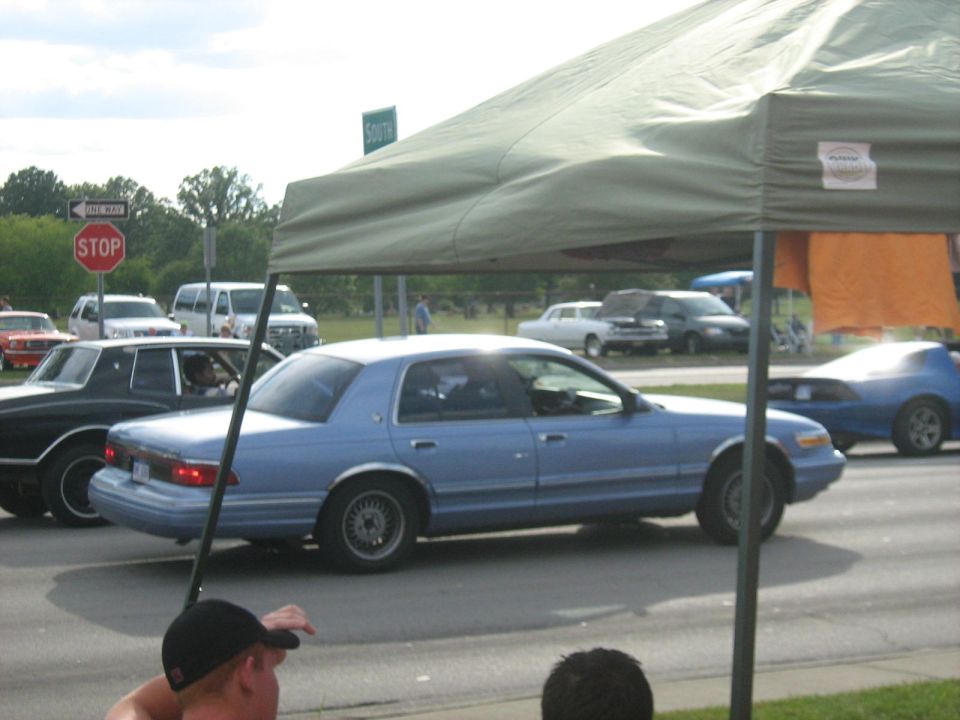 Light blue sedan from the side, 1992 model year