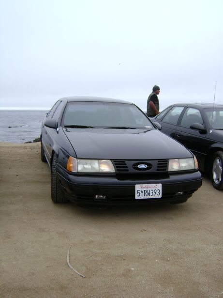 1991 Ford Taurus photo