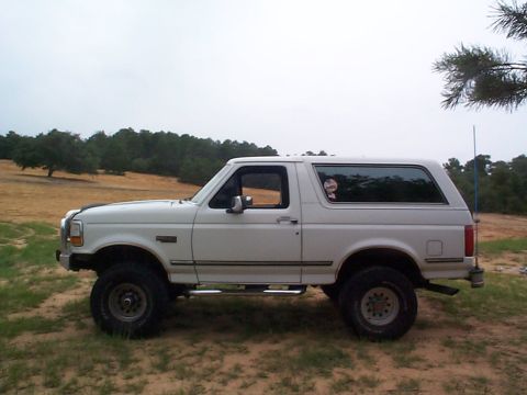 1992 Ford Bronco - Out at the sand pit by Lake Oklawaha