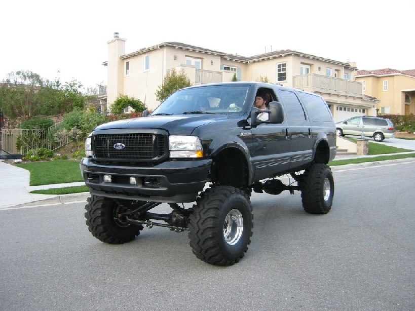 2003 Ford Excursion “XXL WAGN”