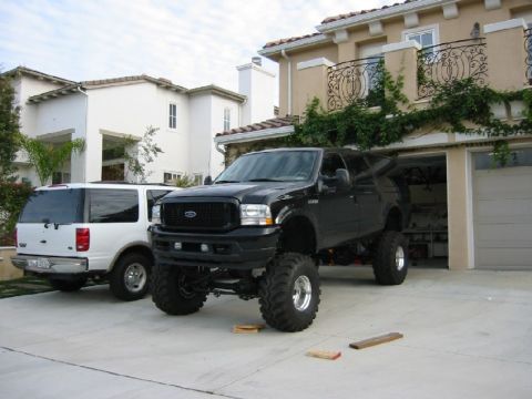 2003 Ford Excursion photo