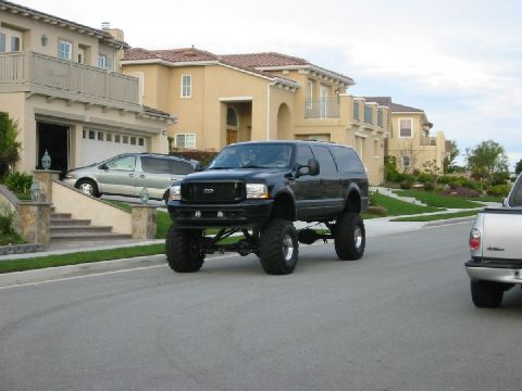 2003 Ford Excursion photo