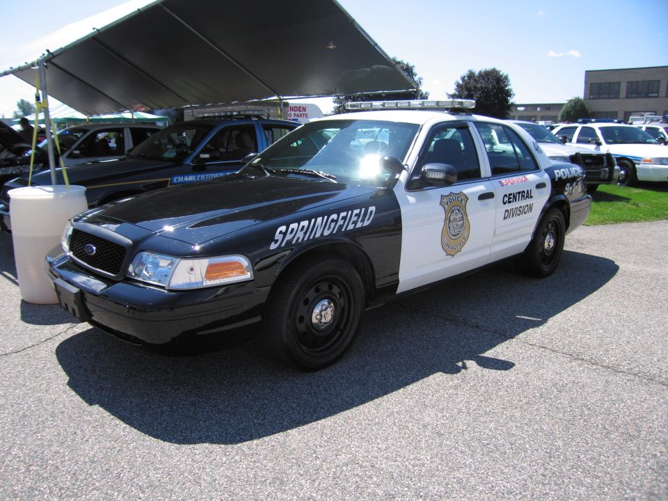 Black and white Ford Crown Victoria SPRINGFIELD POLICE Central Division cruiser