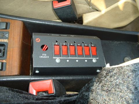 1984 Mercedes-Benz D-Class - the switch panel for all the heaters