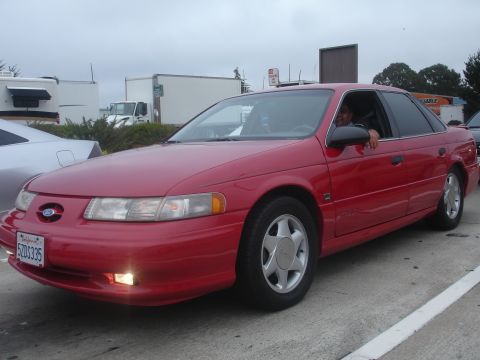 1990 Ford Taurus