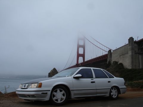 1990 Ford Taurus