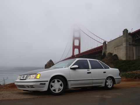 1990 Ford Taurus