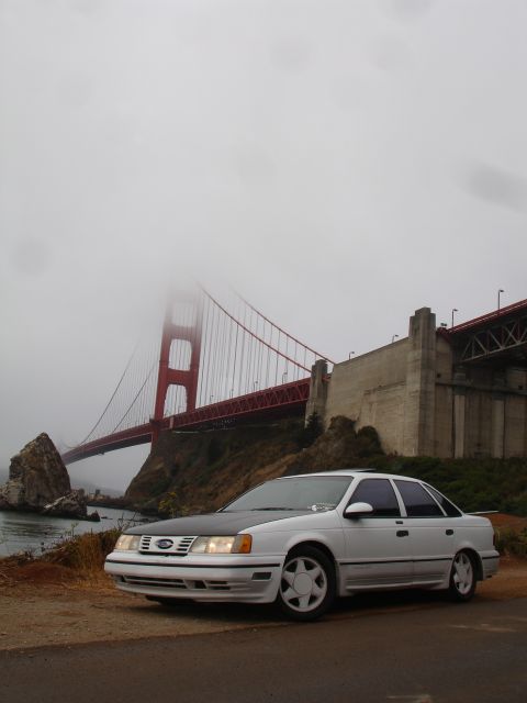 1990 Ford Taurus