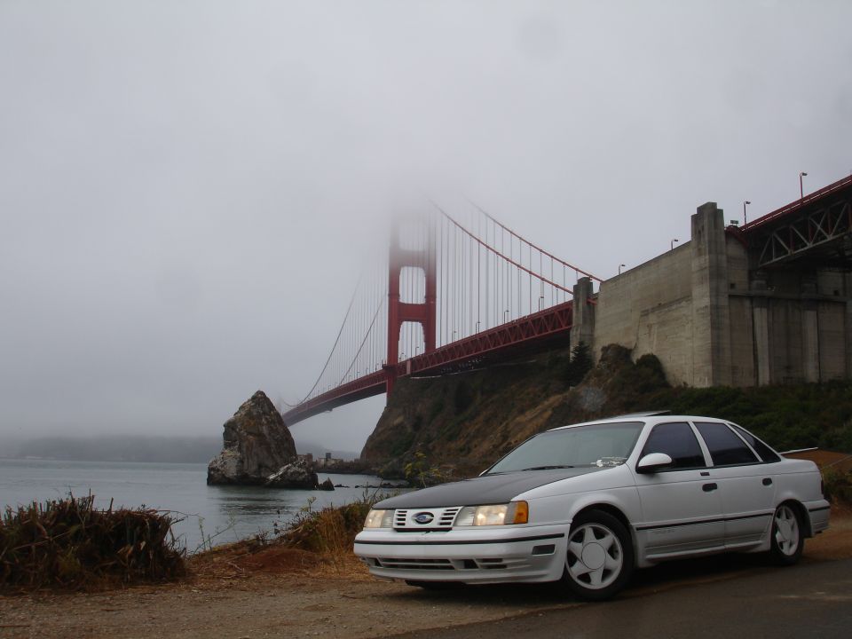 1986 Ford Taurus
