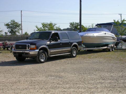 2000 Ford Excursion photo
