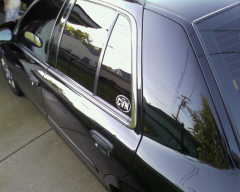 2004 Ford Crown Victoria photo
