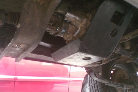 1988 Suzuki Samurai - 4.16 Gears Transfer case Skid plate