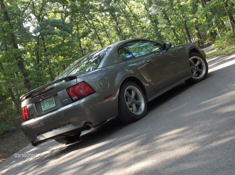 2002 Ford Mustang photo
